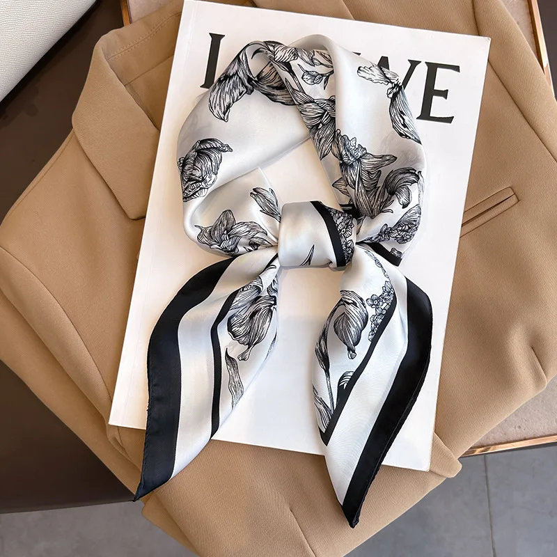 Luxury Bags In China - 70*70cm Luxus Blumen druck Seide quadratischen