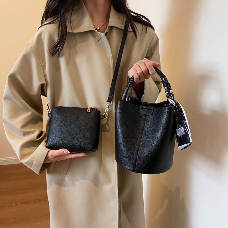 Rote PU-Eimer-Schulter- und Um – Luxury Bags In Sale Bewertung und Preis